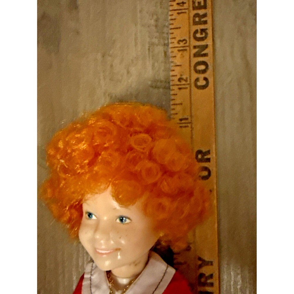 1982 The World of Annie Knickerbocker 11" Doll With Necklace - Picture 11 of 11